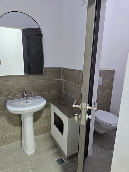 Metropolitan Viilor, spatiu comercial 84 mp, an 2024,